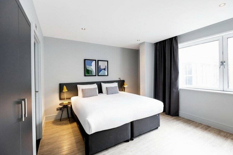 Staycity Aparthotels Greenwich High Road hotel bedroom