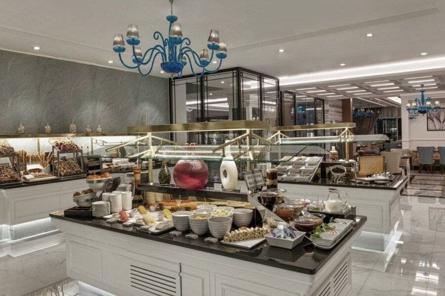 Kaya İstanbul Fair & Convention restaurant, breakfast