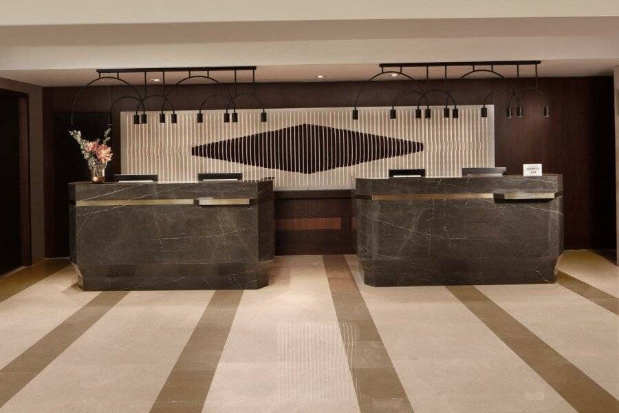 Sheraton Levent lobby,front desk