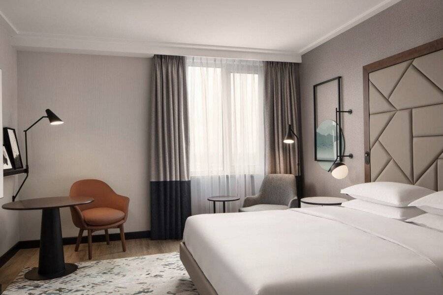 Sheraton Levent hotel bedroom