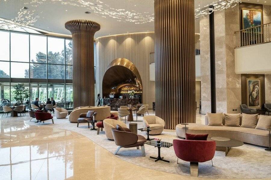 InterContinental, an IHG Hotel lobby