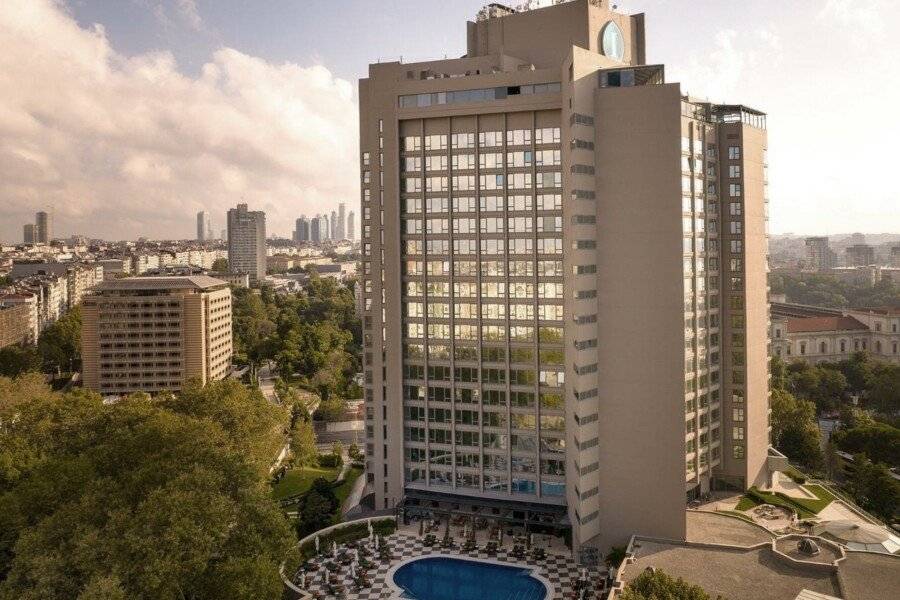 InterContinental, an IHG Hotel facade,outdoor pool