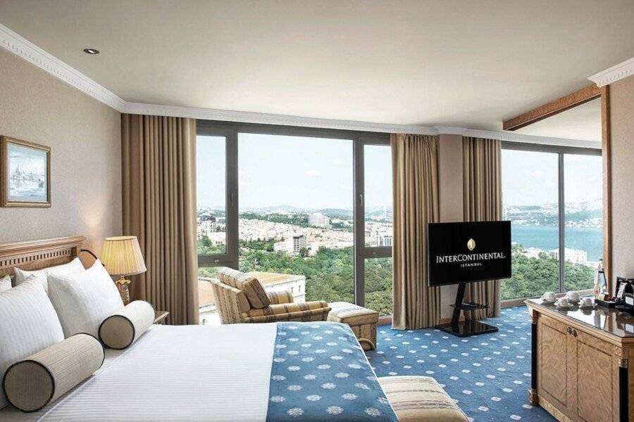 InterContinental, an IHG Hotel hotel bedroom,ocean view