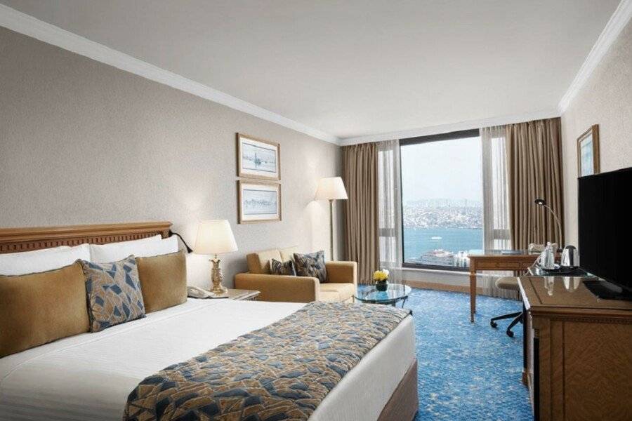 InterContinental, an IHG Hotel hotel bedroom,ocean view