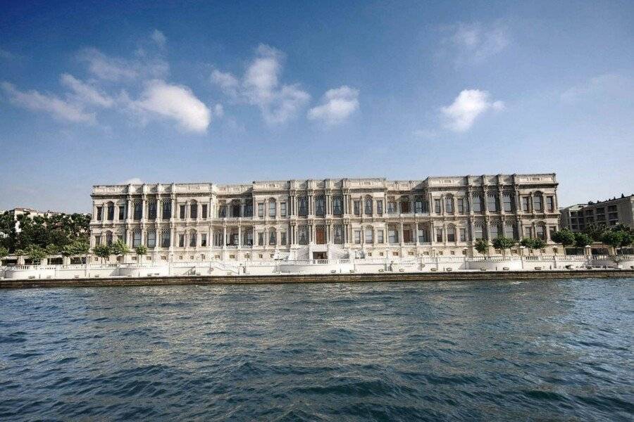 Çırağan Palace Kempinski facade