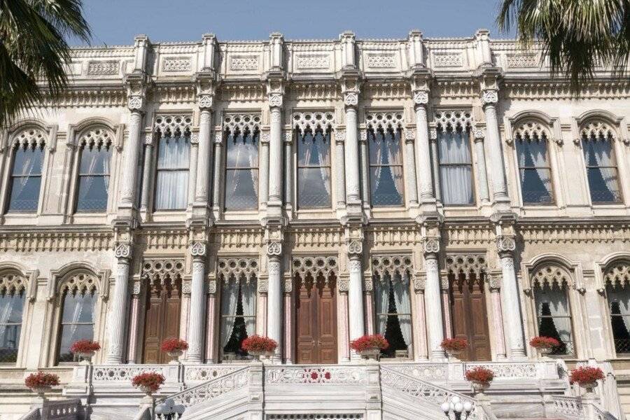 Çırağan Palace Kempinski facade