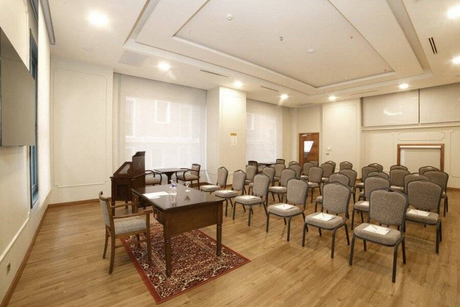 Erboy Hotel Istanbul Sirkeci conference room,meeting room