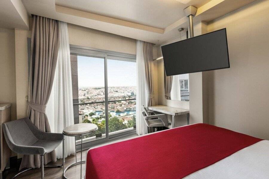 Ramada By Wyndham Pera Taksim hotel bedroom,ocean view