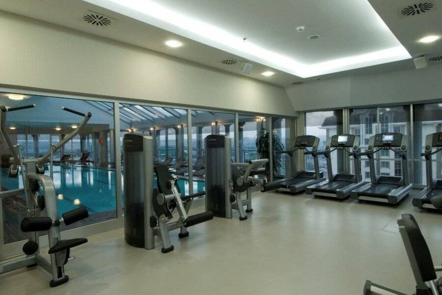 WOW Hotel fitness centre, indoor pool