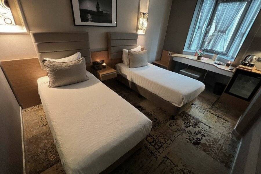 All Seasons Hotel, Istanbul hotel bedroom