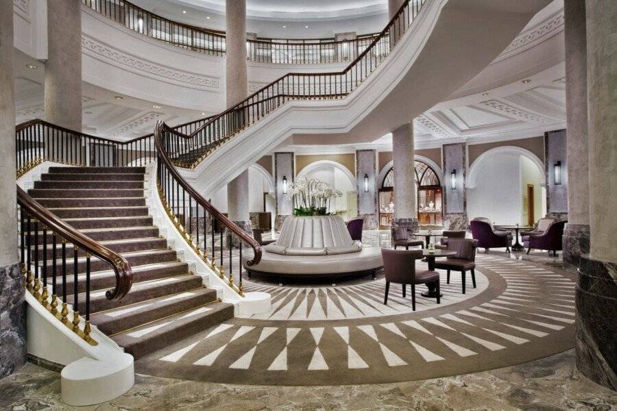 Conrad Bosphorus lobby