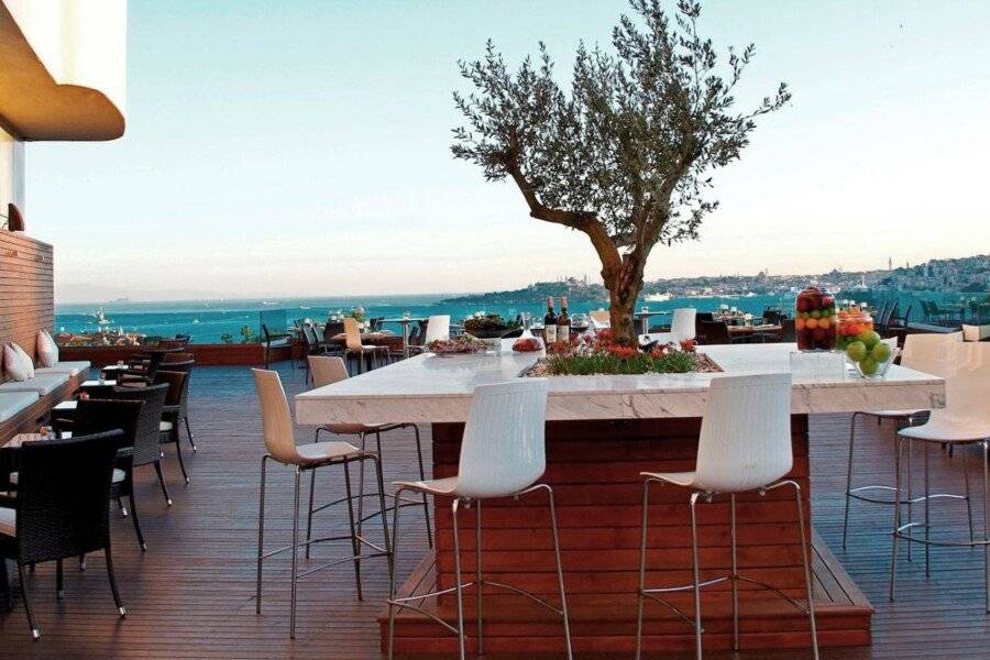 Conrad Bosphorus rooftop pool,restaurant,bar,ocean view