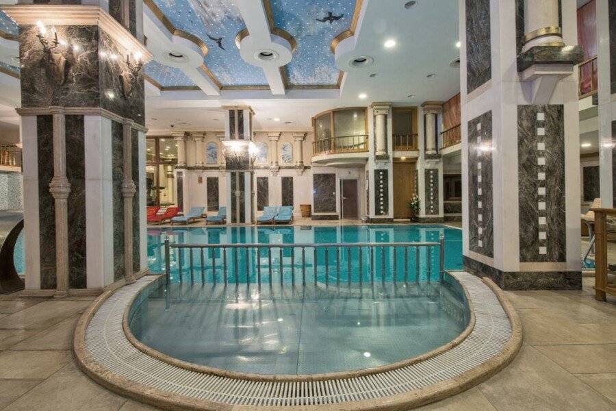 Wyndham Istanbul Old City indoor pool,spa