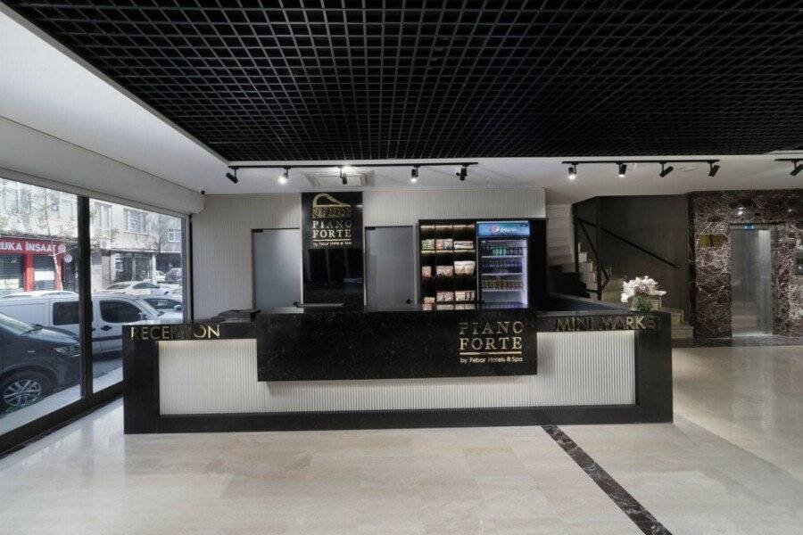 Pianoforte by Febor Hotels&Spa front desk, lobby