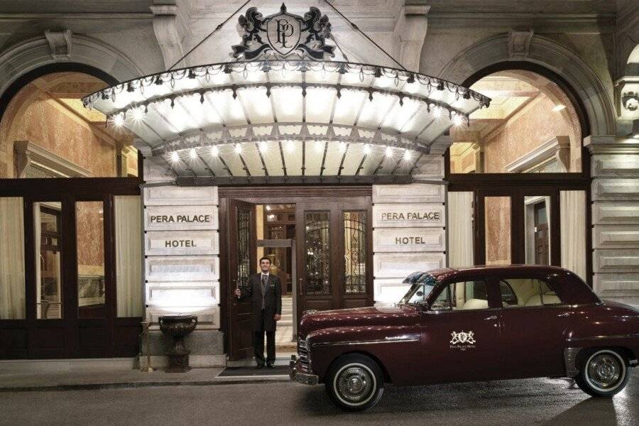 Pera Palace Hotel facade