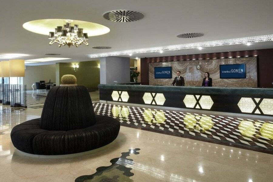 Istanbul Gonen Hotel lobby,front desk