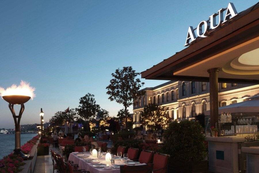 Four Seasons Hotel at the Bosphorus restaurant,hotel facade