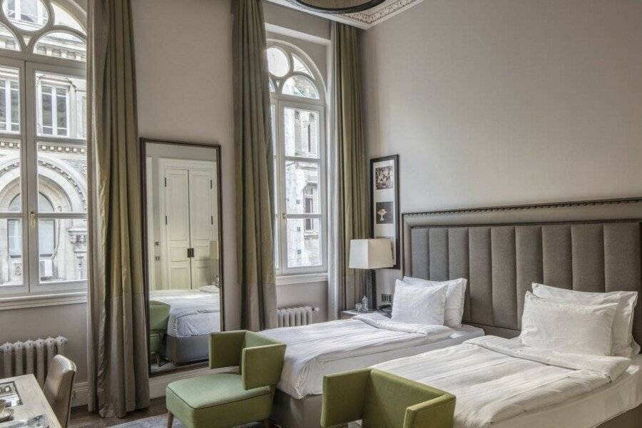 The Bank Hotel, a Member of Design Hotels hotel bedroom