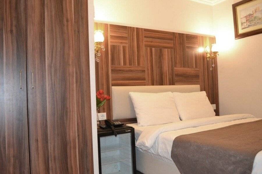 New Fatih Hotel hotel bedroom