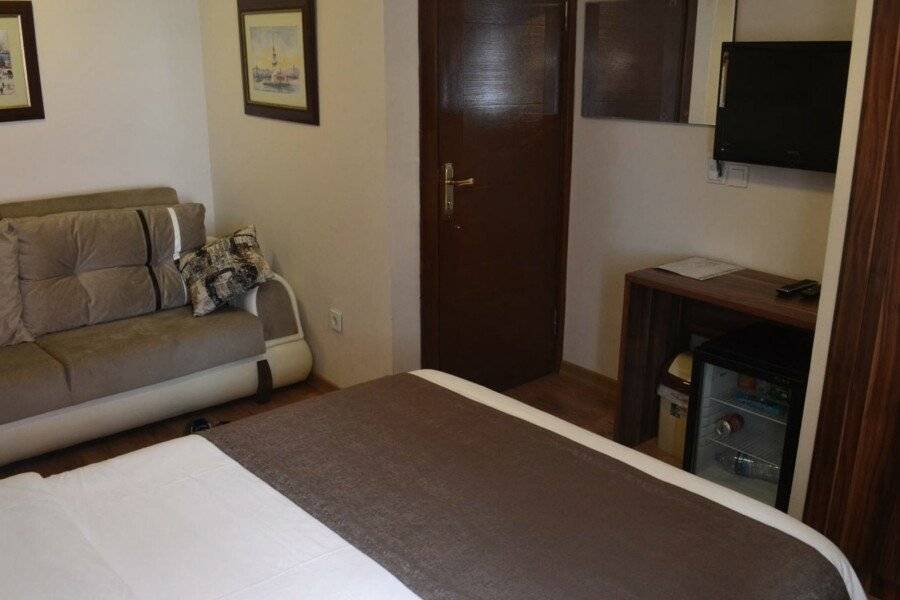 New Fatih Hotel hotel bedroom