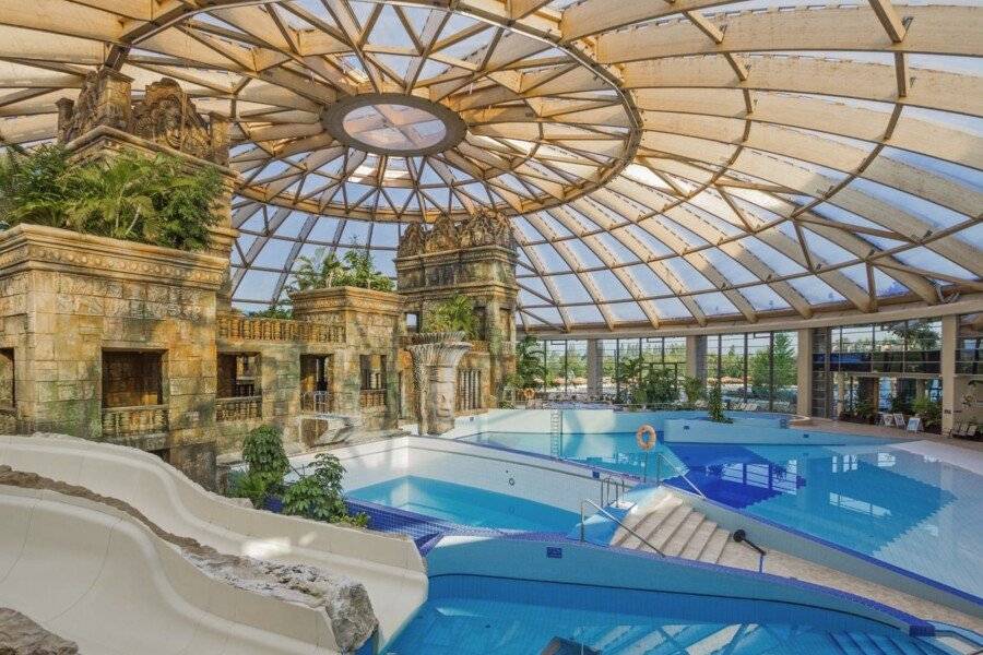 Aquaworld Resort indoor pool,spa