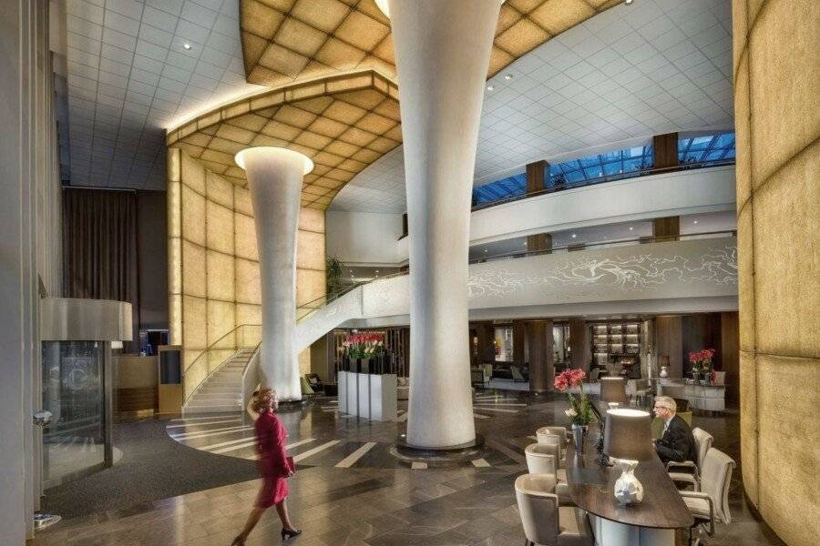 Kempinski Hotel Corvinus lobby