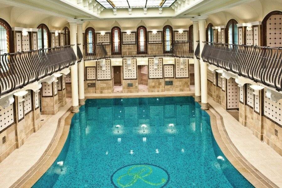 Corinthia spa, indoor pool