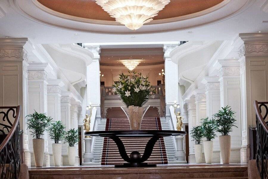 Corinthia lobby