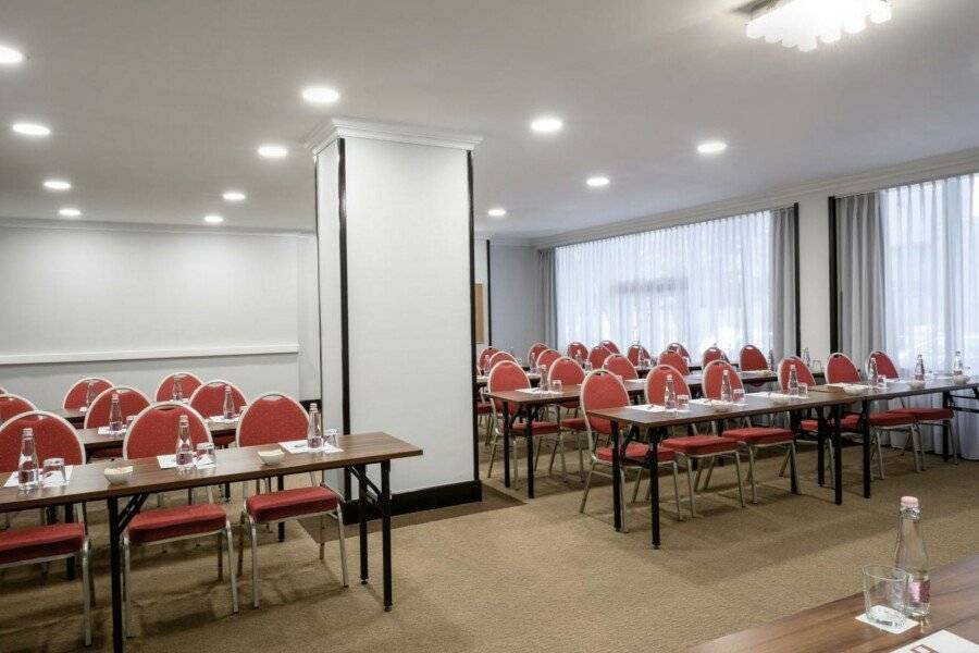 Leonardo Hotel conference room,meeting room