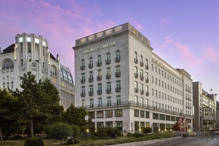 The Ritz-Carlton, facade,hotel facade