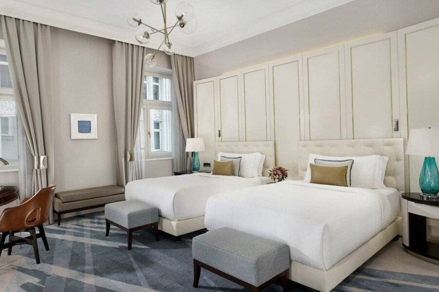 The Ritz-Carlton, hotel bedroom