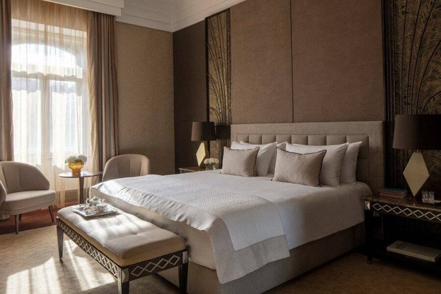 Anantara New York Palace - A Leading Hotel of the World hotel bedroom