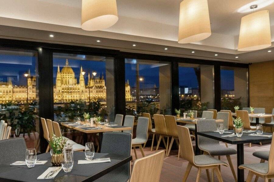 Novotel Danube restaurant,ocean view