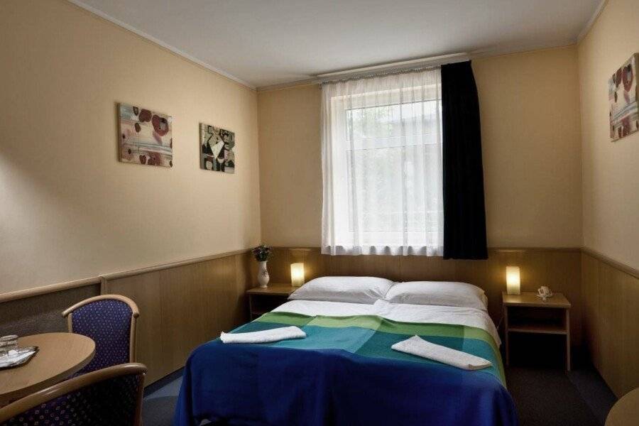 Jagelló Business Hotel hotel bedroom