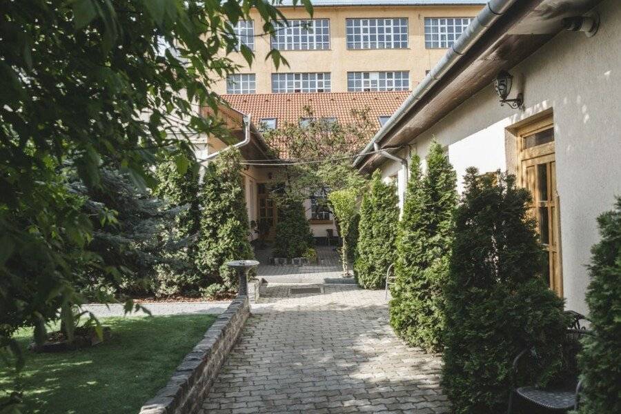 Hotel Karin , hotel facade, garden