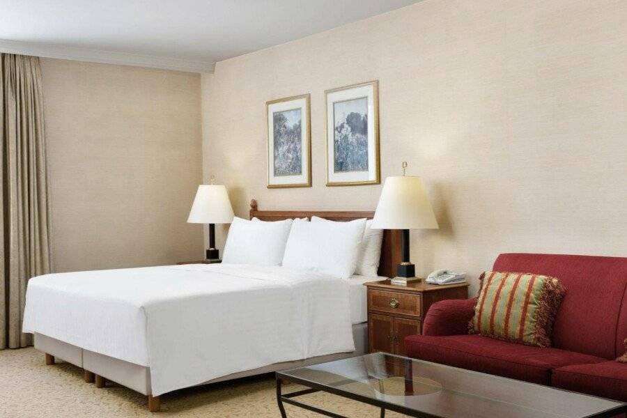 Millennium Court, - Marriott Executive Apartments hotel bedroom