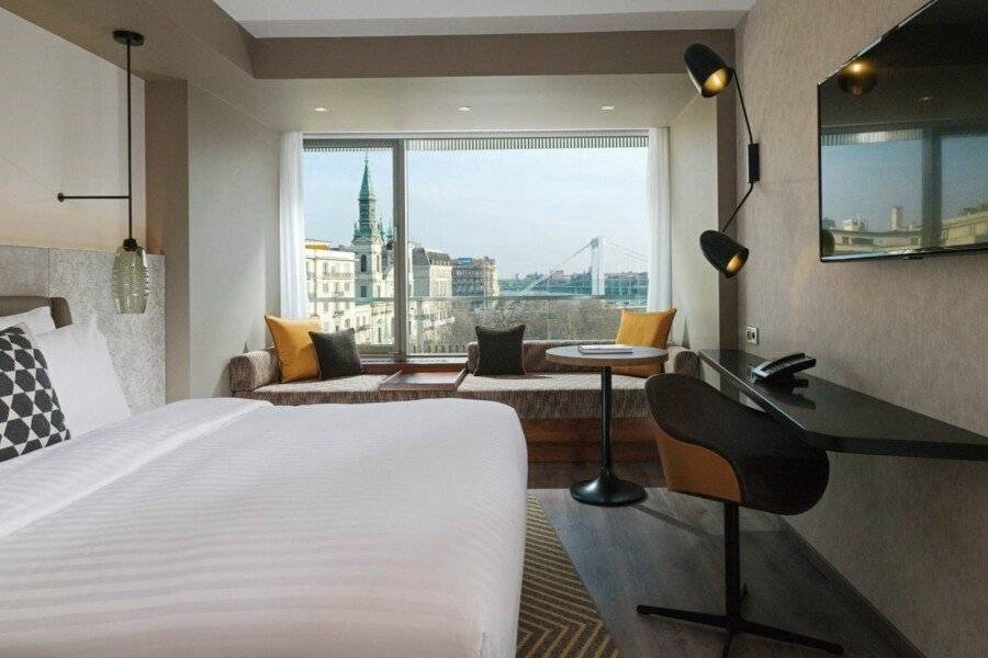 Budapest Marriott Hotel hotel bedroom,ocean view