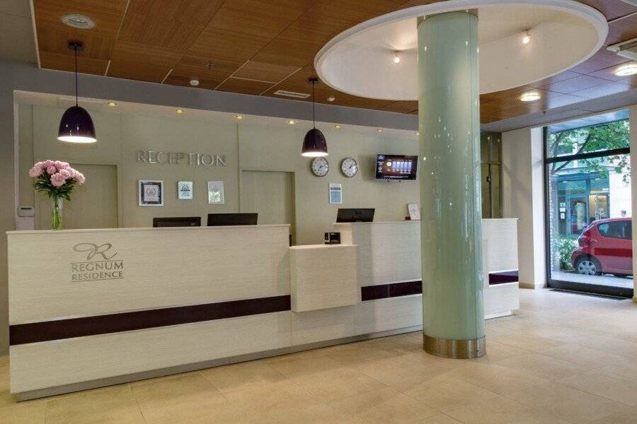 Hotel Regnum Residence front desk,lobby