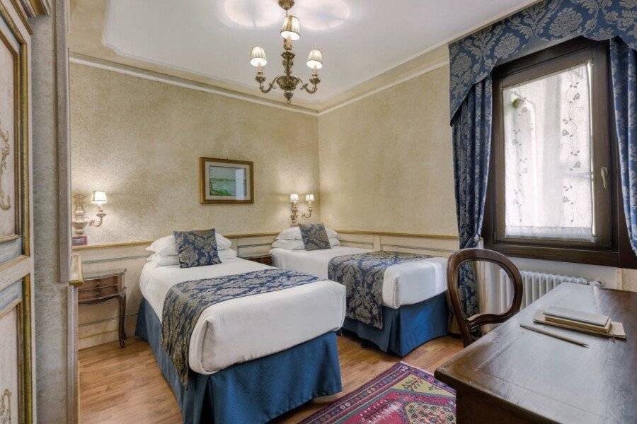 Hotel Al Piave hotel bedroom