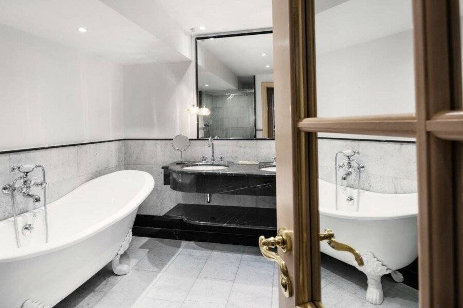 Baglioni Hotel Luna - The Leading Hotels of the World bathtub