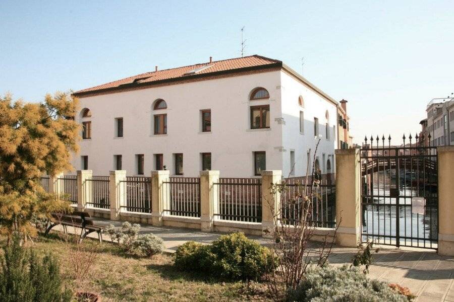 Hotel Giudecca Venezia facade