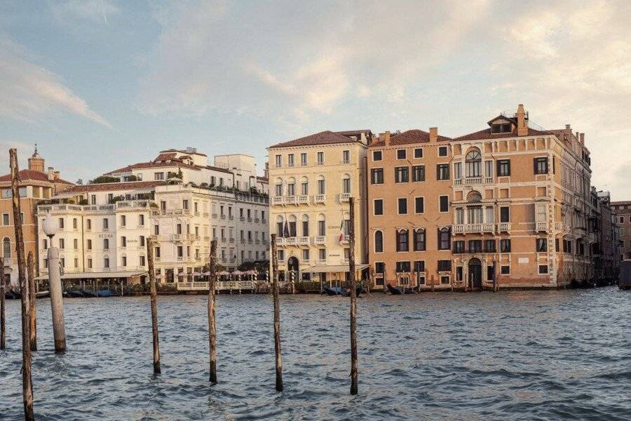 The St. Regis facade,ocean view