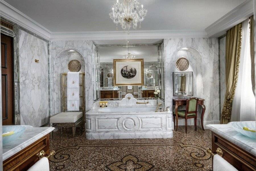 Hotel Danieli, bathtub,spa