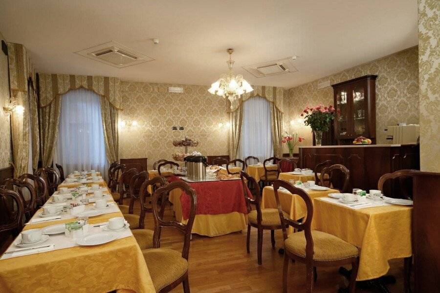 Hotel Gorizia a La Valigia restaurant