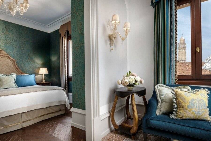 The Gritti Palace, a Luxury Collection Hotel, hotel bedroom