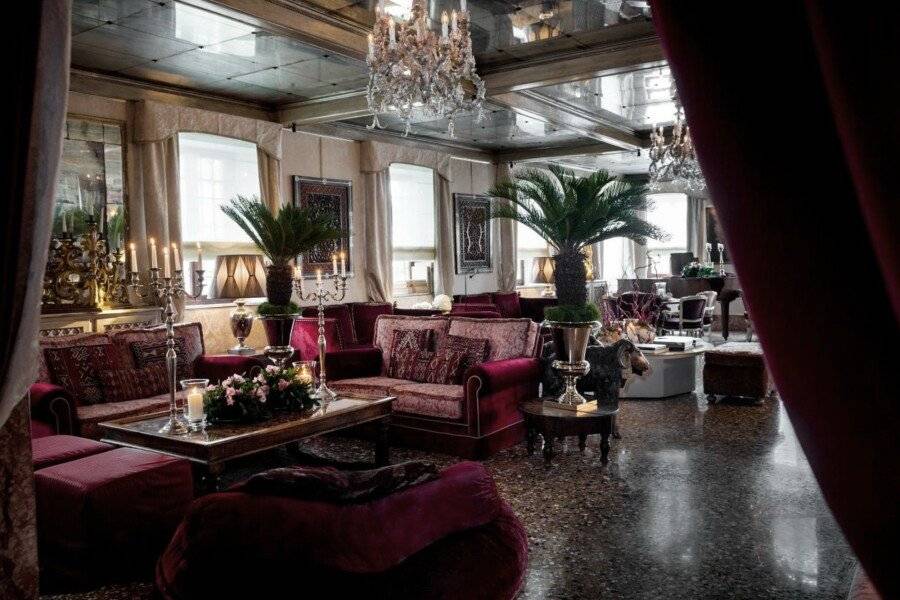 Hotel Metropole Venezia lobby