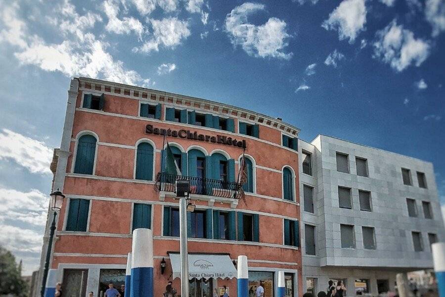 Hotel Santa Chiara facade