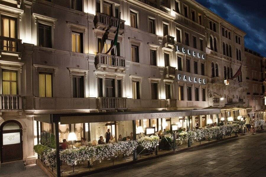 Londra Palace Venezia facade, restaurant