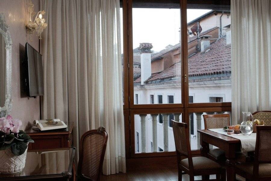 Hotel Bisanzio hotel bedroom