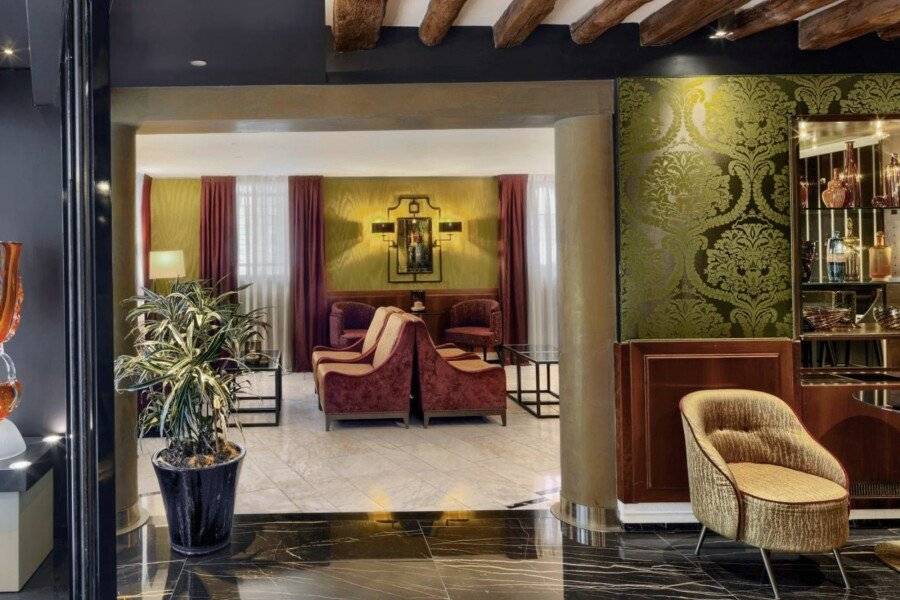 Hotel Bisanzio lobby